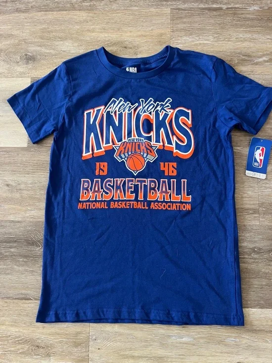 NWT NBA New York Knicks Boys Graphic T-Shirt Blue Size XL (16/18) - Picture 1 of 6